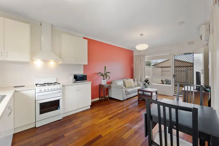 2/270 Hampstead Road, Clearview SA 5085