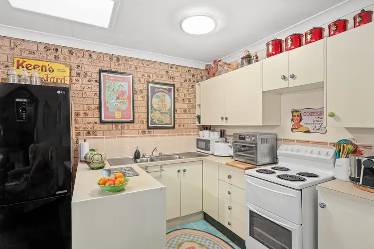 Second view of Homely villa listing, 4/166 Albany Street, Point Frederick NSW 2250