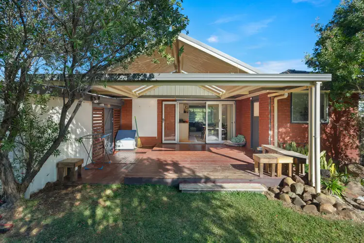 5 Crest Avenue, North Nowra NSW 2541