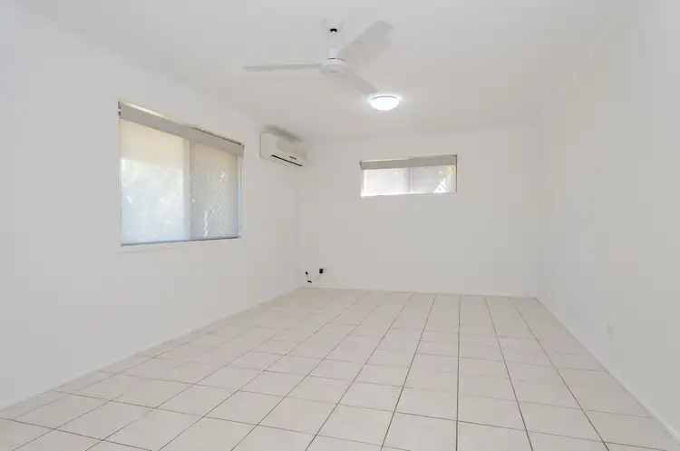 Seventh view of Homely house listing, 2 Atholl Court, Kin Kora QLD 4680
