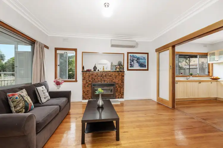 23 Inverness Avenue, Burwood VIC 3125