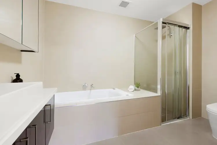 Third view of Homely apartment listing, 8/5 Murrumbeena Road, Murrumbeena VIC 3163