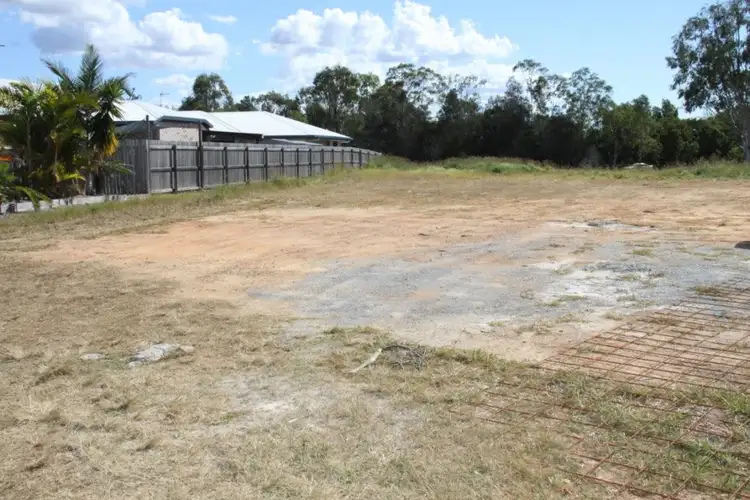 10b Golf View Drive, Boyne Island QLD 4680