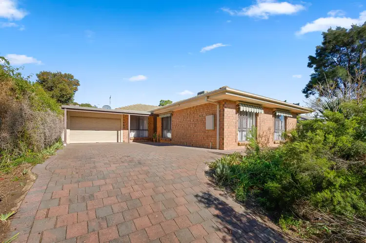 11 Garland Road, Noarlunga Downs SA 5168