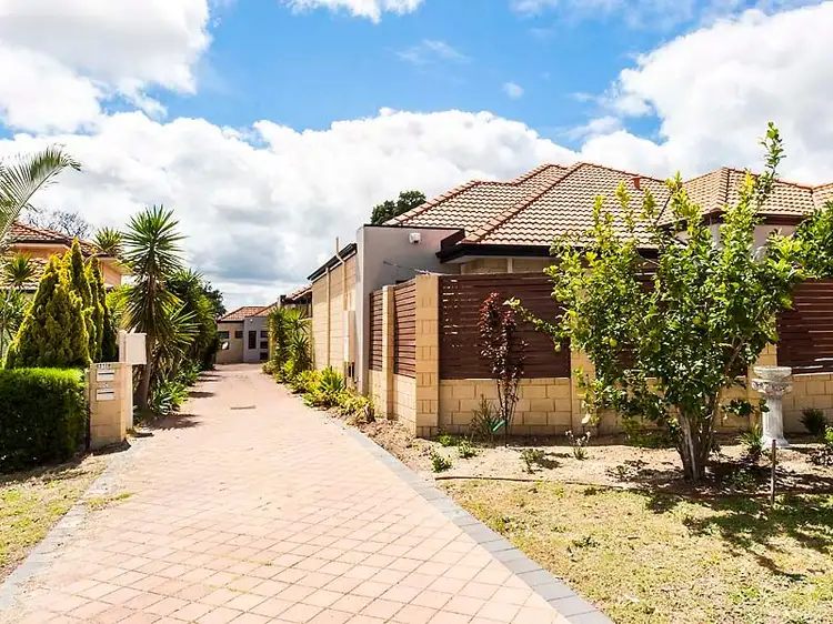 31C Eastbourne Crescent, Nollamara WA 6061