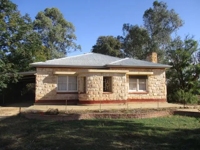 606 Kingston Road