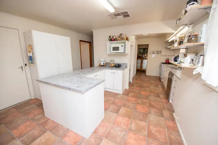 Main view of Homely house listing, 25 Domaille Crescent, Swan Hill VIC 3585