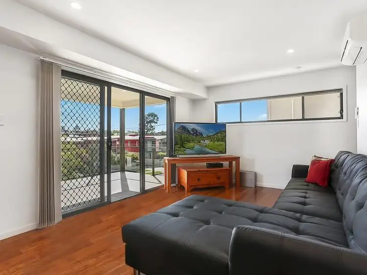 Fourth view of Homely townhouse listing, 1/28 Howsan Street, Mount Gravatt East QLD 4122