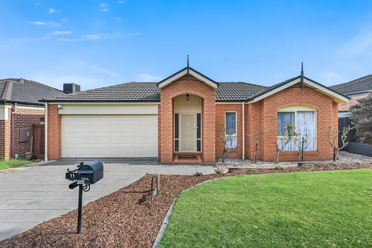 11 Monarch Road, Berwick VIC 3806