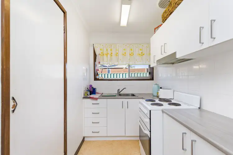 Third view of Homely block of units listing, 1 & 2/50 Geneva Crescent, Lake Albert NSW 2650