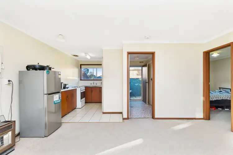 Sixth view of Homely block of units listing, 1 & 2/50 Geneva Crescent, Lake Albert NSW 2650