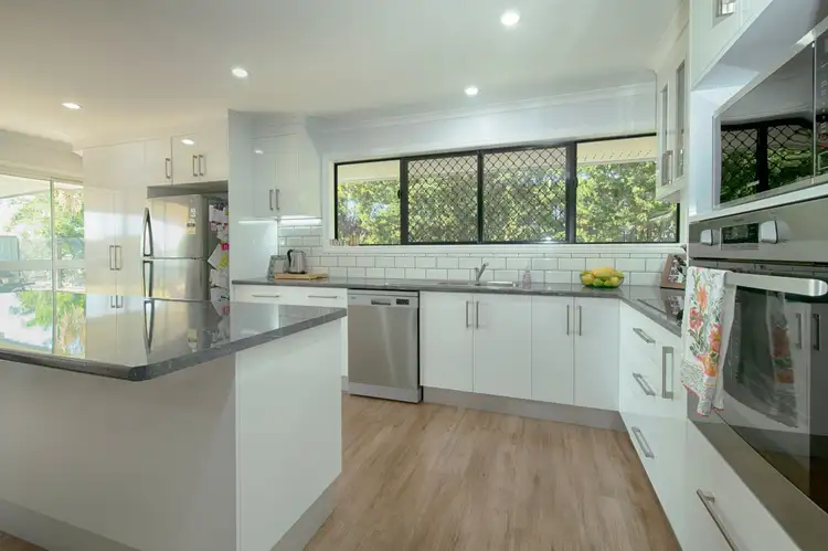 52 Lawrence Street, Biloela QLD 4715