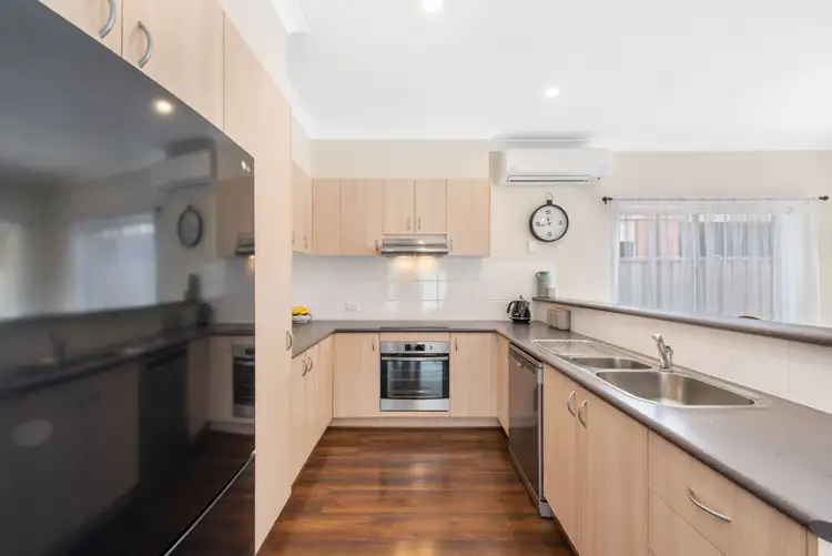Fifth view of Homely house listing, 26 Tamborine Way, Caroline Springs VIC 3023