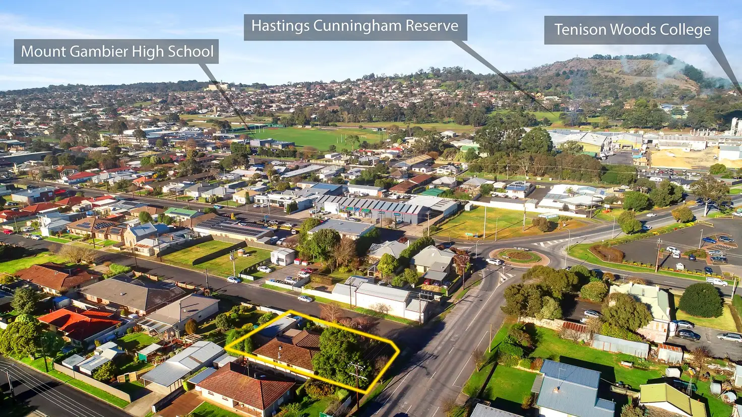 Main view of Homely house listing, 2 Sutton Avenue, Mount Gambier SA 5290