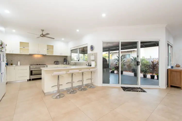 Fifth view of Homely house listing, 8 Nishioka Way, Bilingurr WA 6725