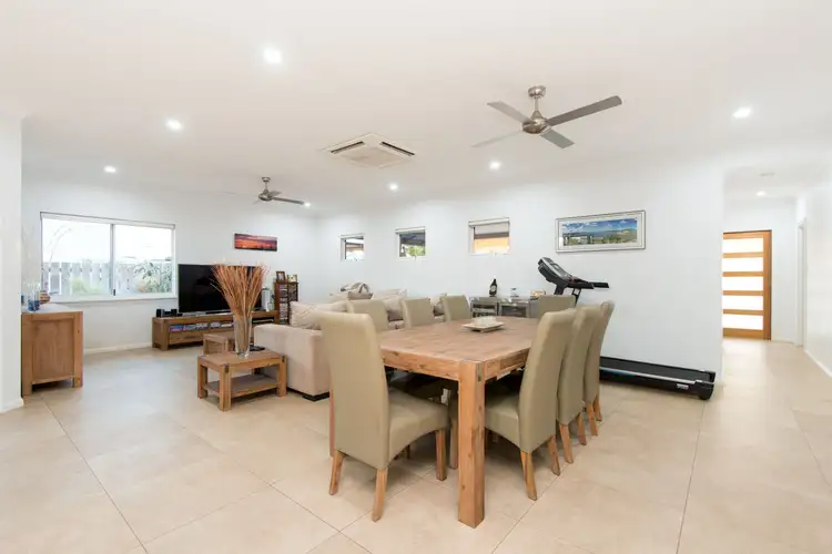 Seventh view of Homely house listing, 8 Nishioka Way, Bilingurr WA 6725