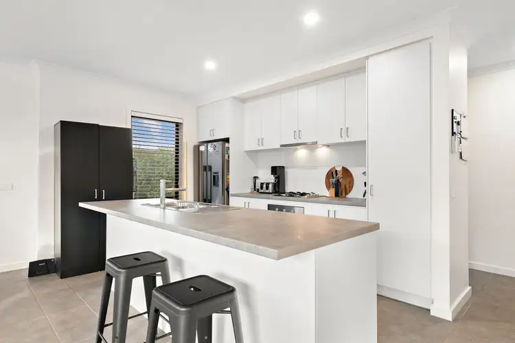 Fifth view of Homely house listing, 44 Lily Way, Skye VIC 3977