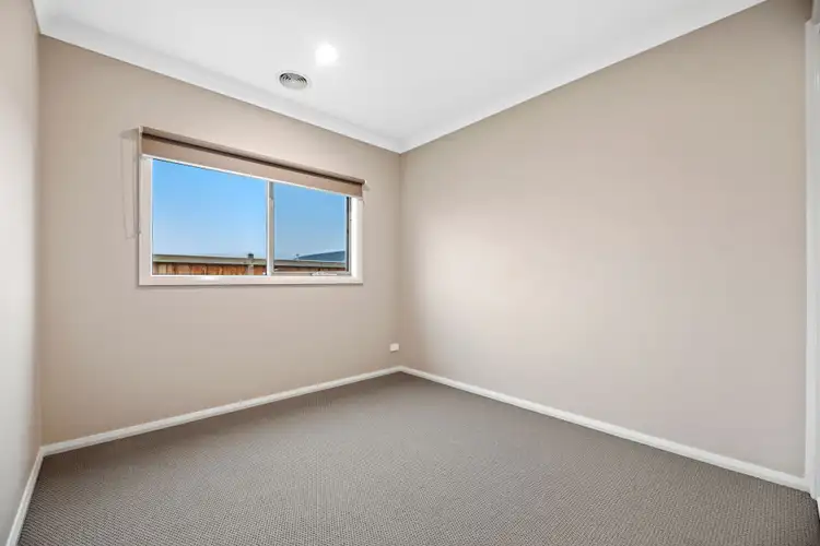 Sixth view of Homely house listing, 4 Cullen Street, Warragul VIC 3820