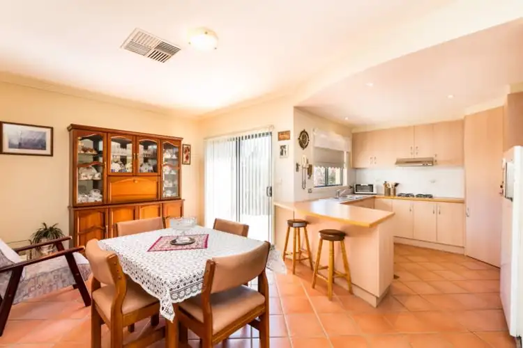 Sixth view of Homely townhouse listing, 2/182 Tenth Street, Mildura VIC 3500