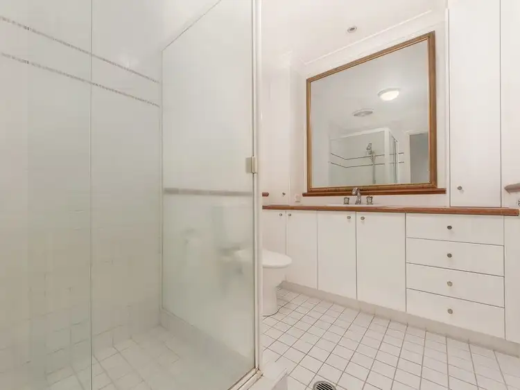 Sixth view of Homely unit listing, 7N/100 Cotlew Street East, Southport QLD 4215