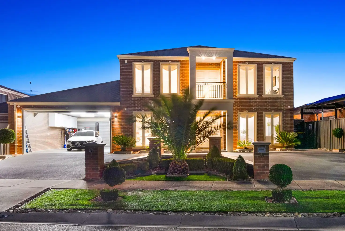 Main view of Homely house listing, 28 Montpellier Drive, Hillside VIC 3037