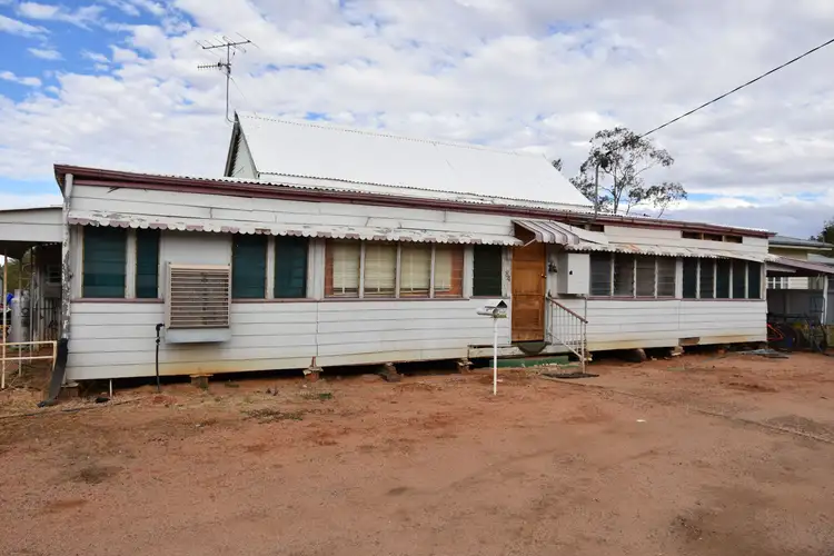 84 Cassowary Street, Longreach QLD 4730