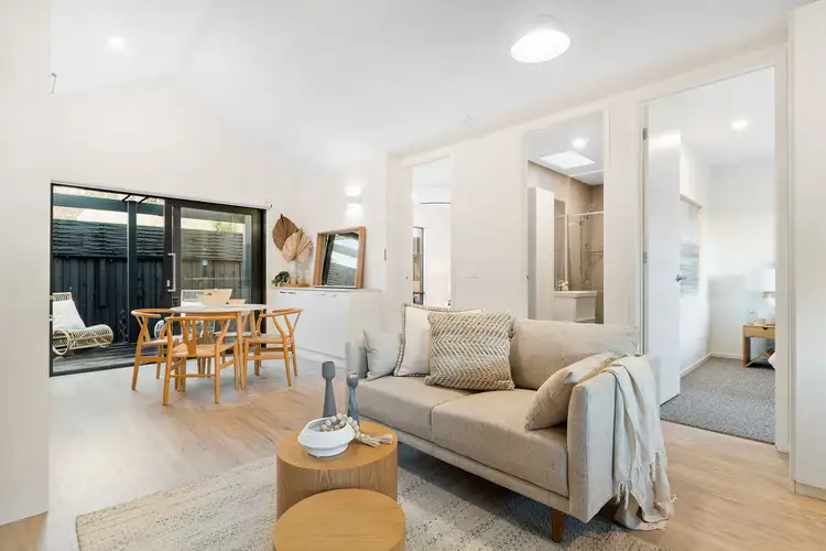 2/179 Austin Road, Seaford VIC 3198