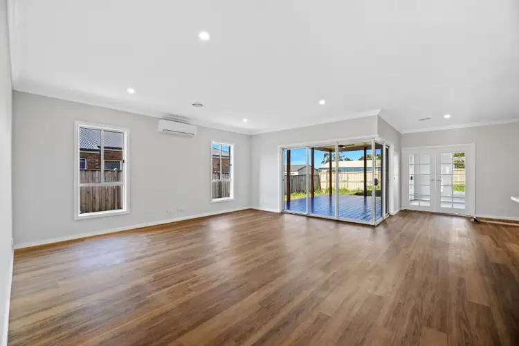 Sixth view of Homely house listing, 20 Mountain Vista Court, Drouin VIC 3818