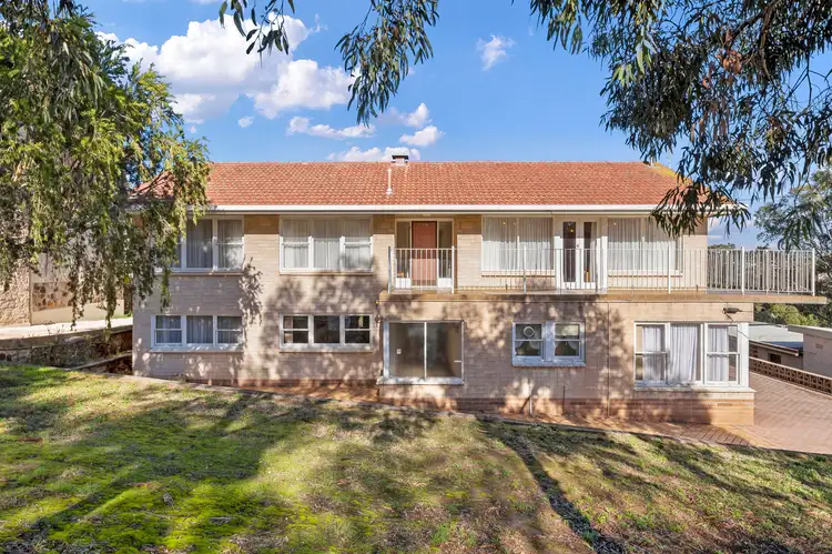 17 Glenwood Drive, Bellevue Heights SA 5050