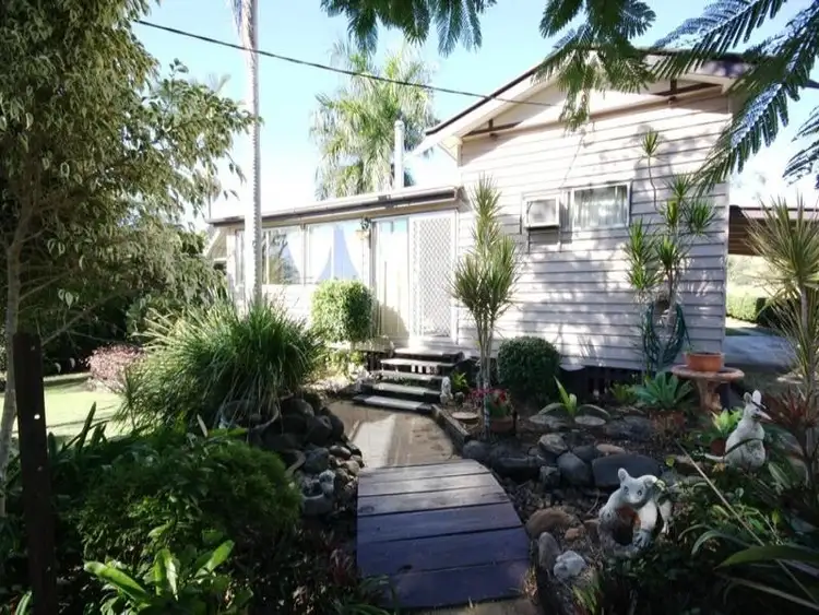 45  Warton St, Gayndah QLD