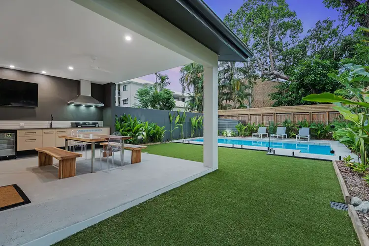 2/58 Mudlo Street, Port Douglas QLD 4877