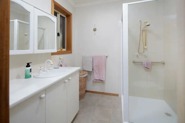 Fifth view of Homely house listing, 39 Jarman Drive, Langwarrin VIC 3910