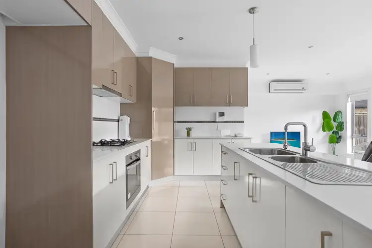 Third view of Homely townhouse listing, 9 Highgate Hill, Epping VIC 3076