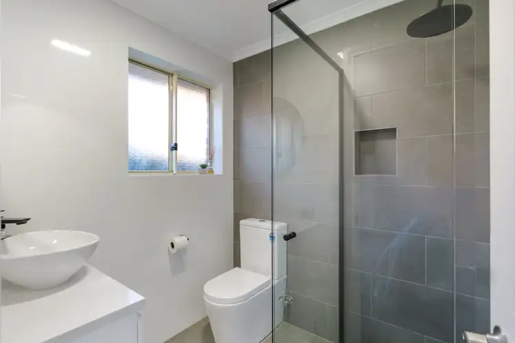 Sixth view of Homely house listing, 17 The Circuit, Findon SA 5023