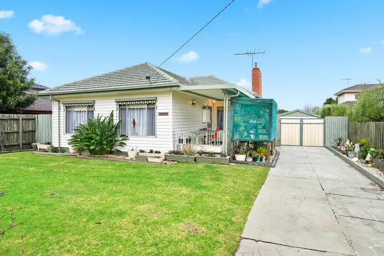 13 Cash Street, Kingsbury VIC 3083