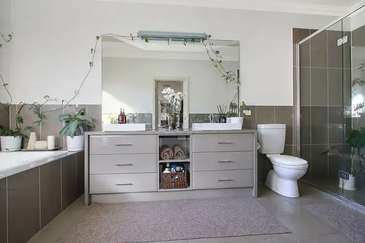 Fifth view of Homely house listing, 3A Cameron Court, West Albury NSW 2640