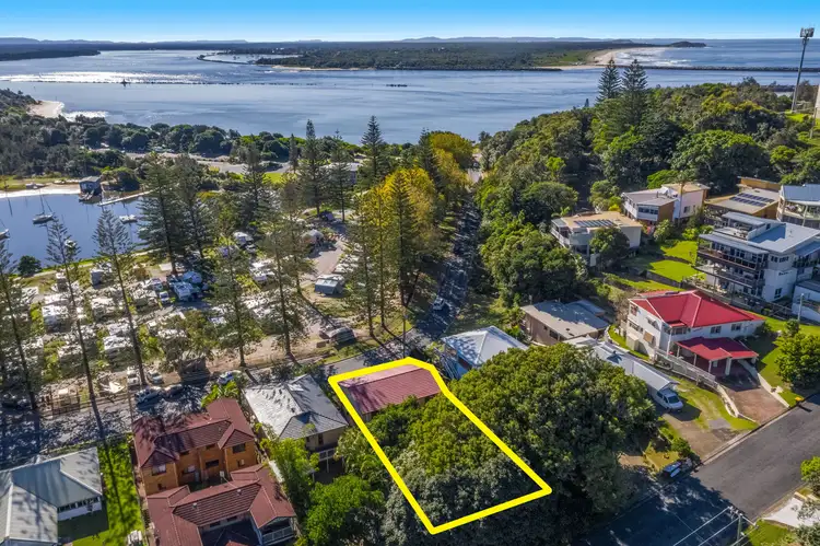 4 Harbour Street, Yamba NSW 2464