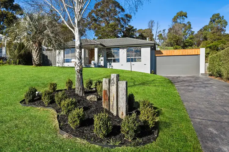 4 Hasken Court, Berwick VIC 3806