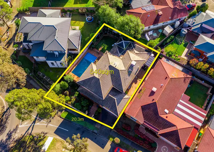 Second view of Homely house listing, 2 Merrivale Way, Bundoora VIC 3083