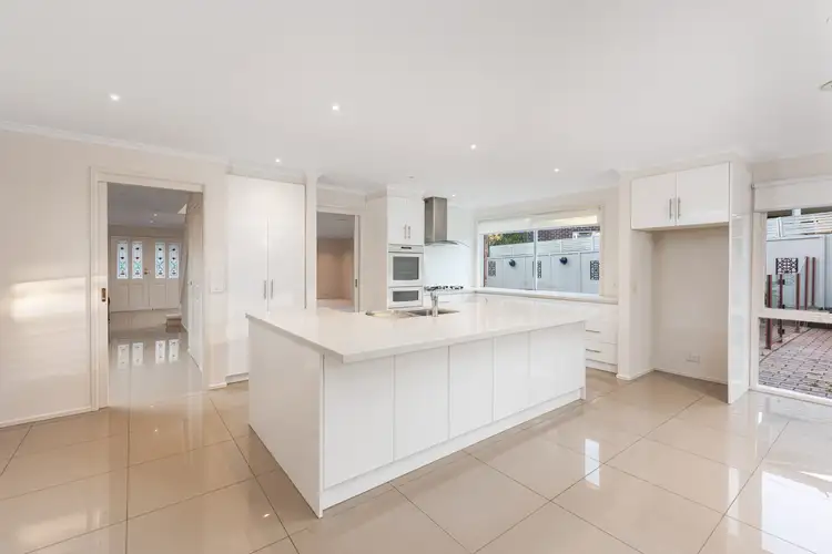 Fifth view of Homely house listing, 2 Merrivale Way, Bundoora VIC 3083