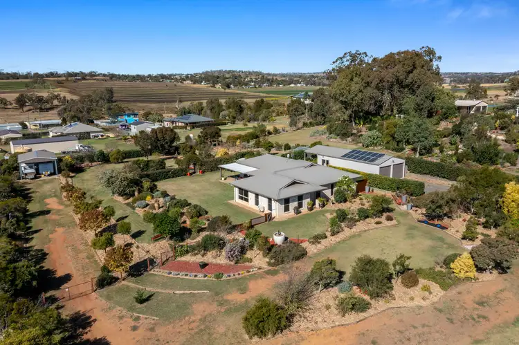 6 Parkview Place, Meringandan West QLD 4352