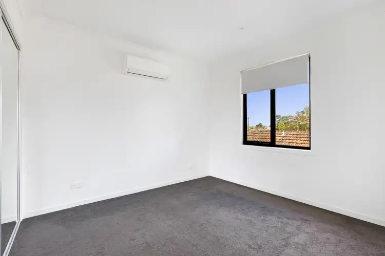 Sixth view of Homely townhouse listing, 1/880 Pascoe Vale Road, Glenroy VIC 3046