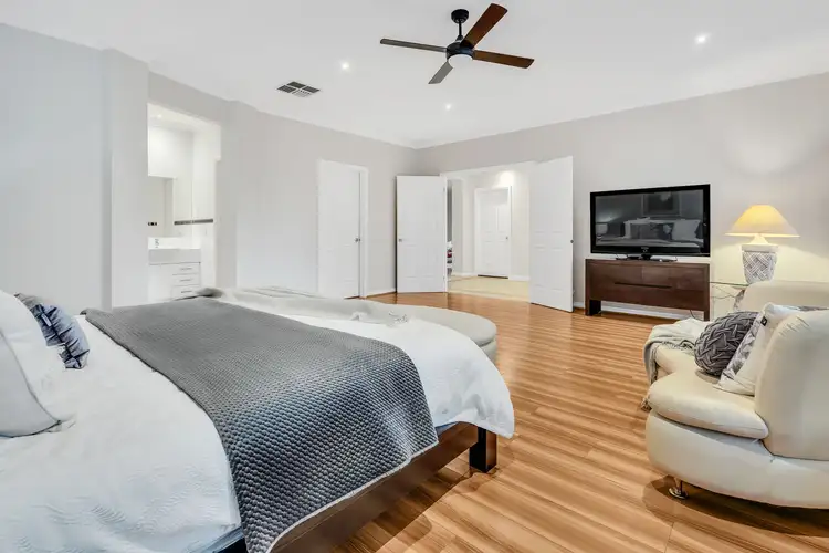 Sixth view of Homely house listing, 8 Northstead Way, Craigieburn VIC 3064