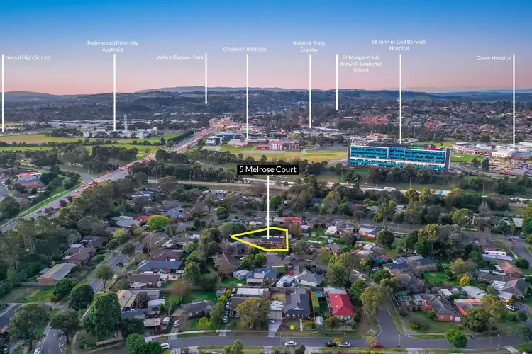 Fourth view of Homely house listing, 5 Melrose Court, Berwick VIC 3806