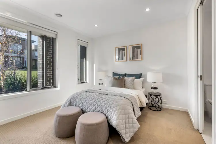 Fifth view of Homely house listing, 19 Heffernan Walk, Heidelberg Heights VIC 3081