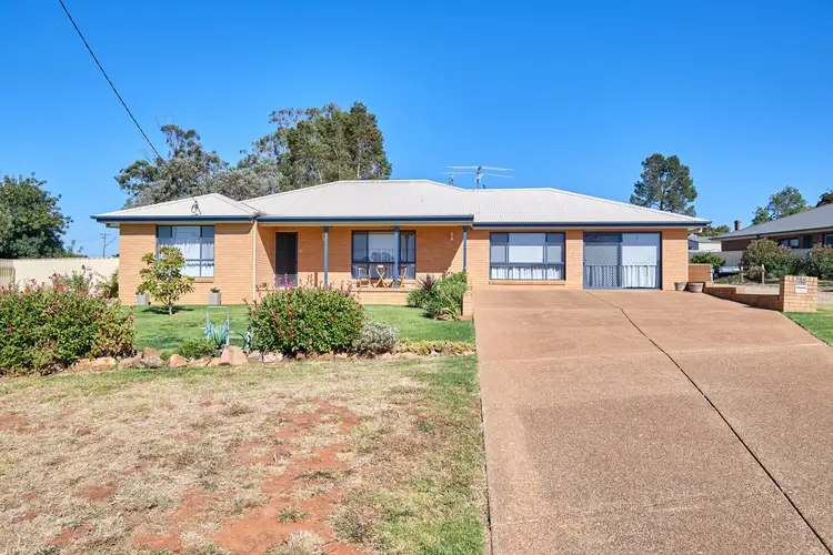 74 Lewis Street, Coolamon NSW 2701