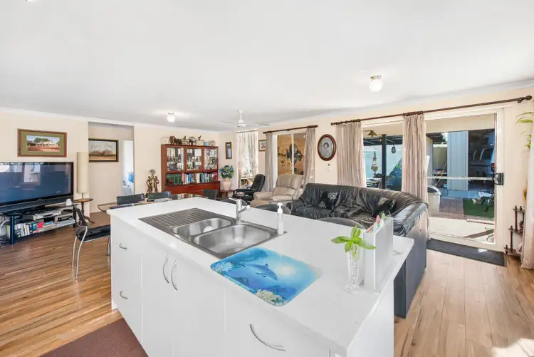 Fifth view of Homely house listing, 6 Mitchell Heights, Dongara WA 6525