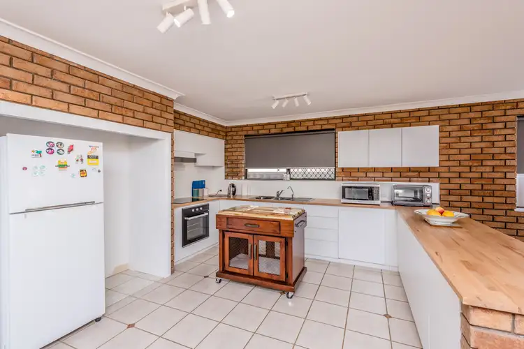 Second view of Homely house listing, 7 Batavia Place, Mahomets Flats WA 6530