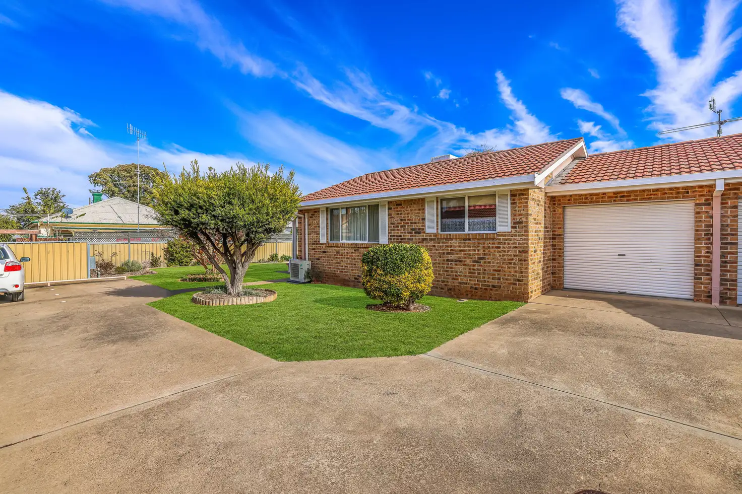 Main view of Homely unit listing, 2/4 Adam Street, Tamworth NSW 2340