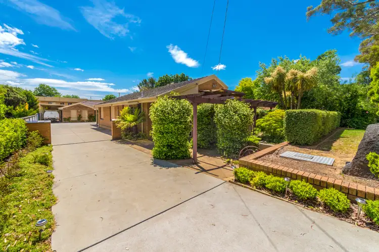 Fourth view of Homely house listing, 27a & 27b William Street, Oaks Estate ACT 2620